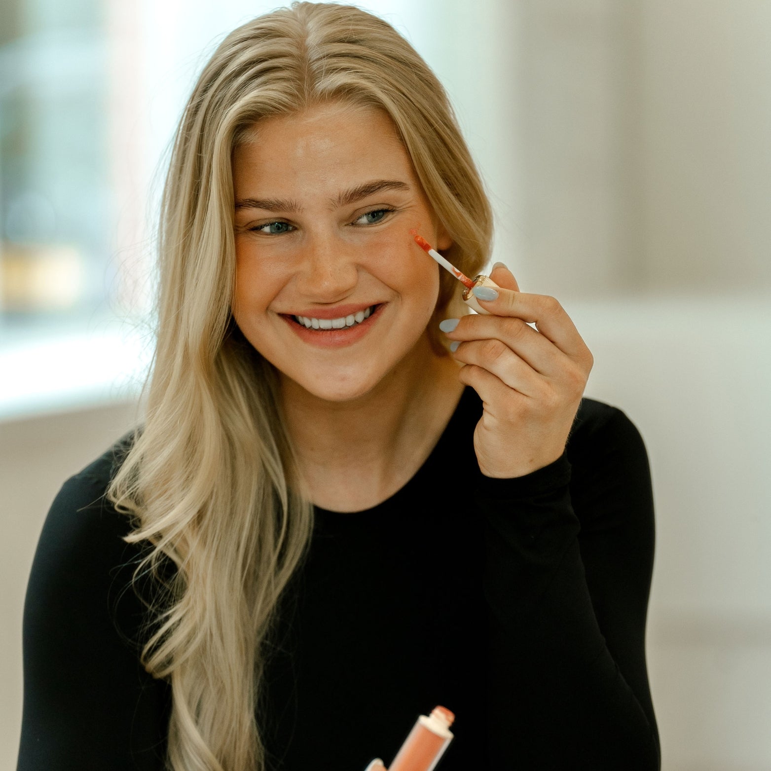 Liquid Blush - Peachy Pink ( 1 + 1 GRATIS )